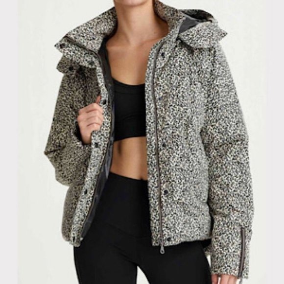Varley Carmeline Puffer Jacket in Micro Leopard Print - Picture 1 of 16